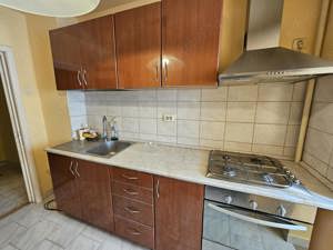 Apartament 3 camere, etaj 1, decomandat, 2 balcoane, Torontalului, aproape de Iulius Mall - imagine 13