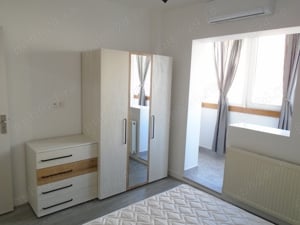 Apartament 3 camere Dristor - metrou 5 minute, - imagine 15