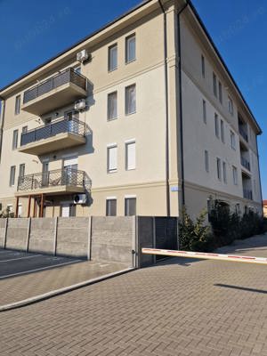 apartamente giroc 2 camere , str sperantei 11 - imagine 2