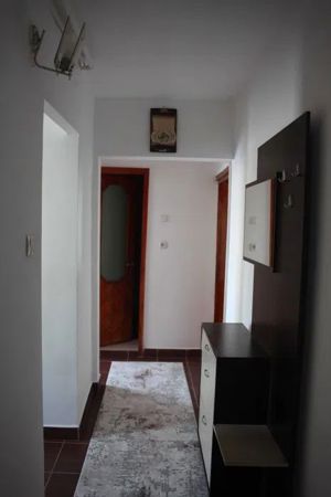 Unirii - Inchiriere apartament 2 camere - Str. Baraganului - imagine 5