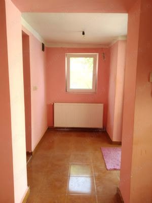 Schimb casa singur in curte cu apartament sau vand - imagine 3