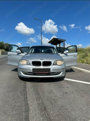 BMW seria 1 anul 2011 - imagine 2