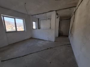 Loc. Cavnic   apartament 3 camere, situat in bloc izolat - imagine 6