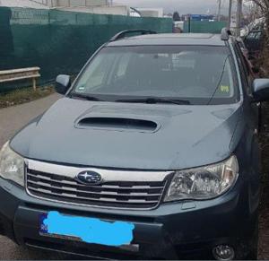 Autoturism de teren, vând