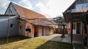 Casă în satul sasesc Curciu, județul Sibiu – renovata in 2015 - imagine 8