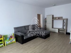 Apartament cu 2 camere, loc de parcare, Ghiroda - imagine 2