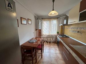 Apartament decomandat cu 3 camere, etaj 1, centrala proprie si AC - imagine 7