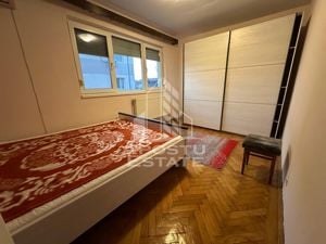 Apartament 3 camere, zona Stadionul Olimpia