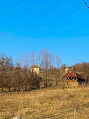 Vând casă cu teren generos - un colț de rai în Horezu, Vâlcea - imagine 18