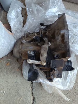 Cutie de viteze  - imagine 2