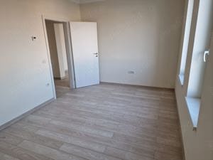 apartamente giroc 2 camere , str sperantei 11 - imagine 9