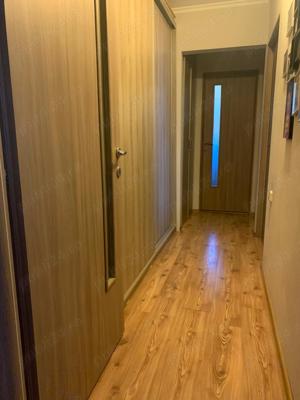 Apartament de vanzare cu 3 camere , zona Rogerius , Oradea - imagine 4