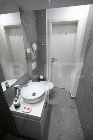 Apartament cu 2 camere, 55 mp, premium cu vedere panoramică, zona ultracentrala - imagine 11