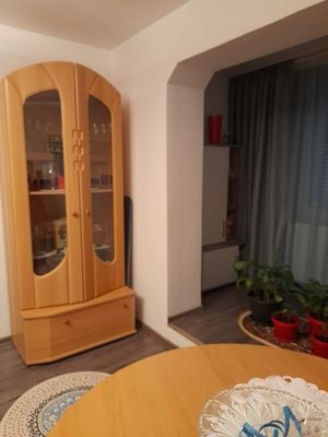 Apartament 3 camere in zona Micro 7( la intersectie cu str. Pinilor) - imagine 8