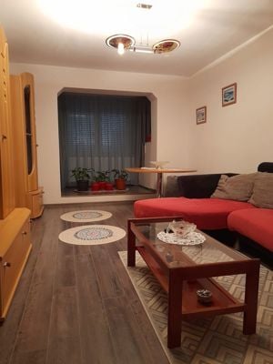 Apartament 3 camere in zona Micro 7( la intersectie cu str. Pinilor) - imagine 5