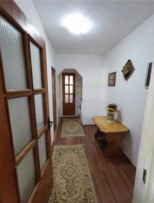 Apartament 3 camere zona D-va Nord, finisat, garaj sub bloc - imagine 1