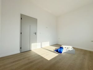 Apartament 2 camere decomandat,53mp utili+balcon 4mp, etaj 2/3 -Giroc - imagine 8