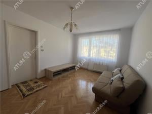 Apartament cu 2 camere si balcon etaj intermediar zona Milea Politie