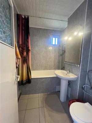 Apartament cu 2 camere si balcon etaj intermediar zona Milea Politie - imagine 6