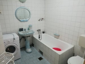 Apartament cu 2 camere în casă (curte comună) - imagine 3