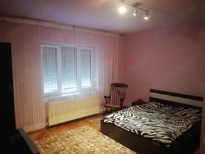 Apartament cu 2 camere în casă (curte comună)