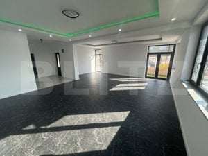 Casa de vanzare, cu 4 camere, 135 mp, zona Spitalul județean  - imagine 6