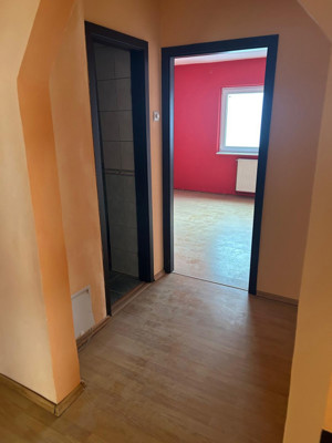 Apartament cu 3 camere de vânzare în cartierul Noua, Brașov - imagine 8