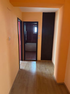 Apartament cu 3 camere de vânzare în cartierul Noua, Brașov - imagine 3