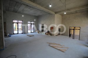 Spatiu comercial de inchiriat 270 mpu zona centrala Sibiu - imagine 2