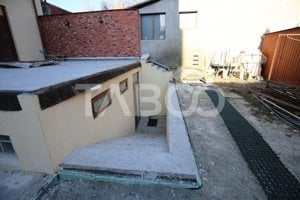 Spatiu comercial de inchiriat 270 mpu zona centrala Sibiu - imagine 11