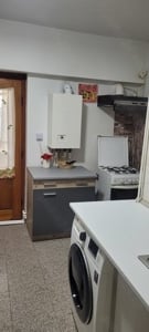 Închiriez apartament zonă centrală in apropiere de Hotel Pietroasa cu 2 camere  2 balcoane . - imagine 9