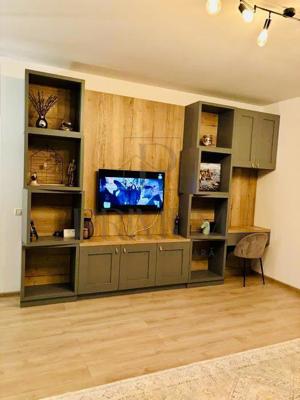 Apartament 2 camere - Zona Soarelui - Renovat recent - Toate utilitatiile - imagine 2