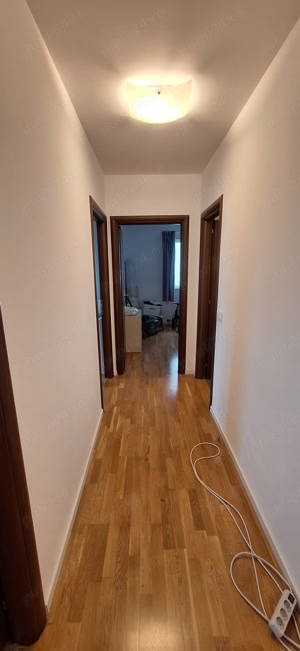 Vand apartament cu 4 camere - imagine 3