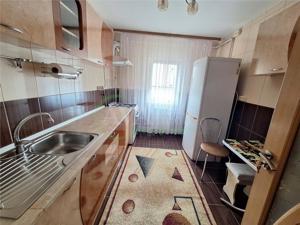 Apartament 2 camere semidecomandat, zona Narcisa