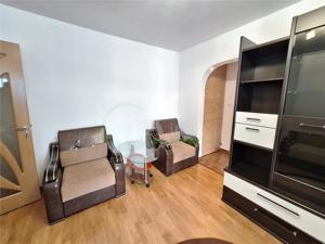 Apartament 2 camere semidecomandat, zona Narcisa - imagine 3