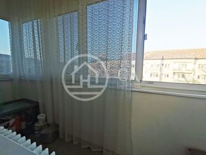 Apartament cu 4 camere de vanzare in Nufarul, Oradea - imagine 15