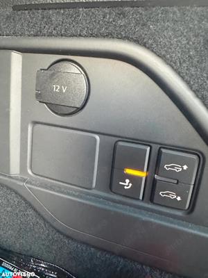 Vând Volkswagen Touareg 3.0 TDI V6 model facelift 2016   SUV de Lux, Impecabil! - imagine 6