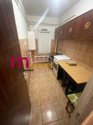 Apartament 2 camere,zona Vest,gaze - imagine 6