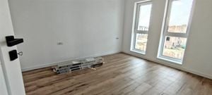 Apartament cu 3 camere terasa de 30 mp foarte spatios zona Braytim - imagine 2