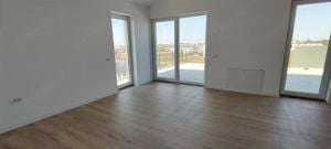 Apartament cu 3 camere terasa de 30 mp foarte spatios zona Braytim - imagine 5