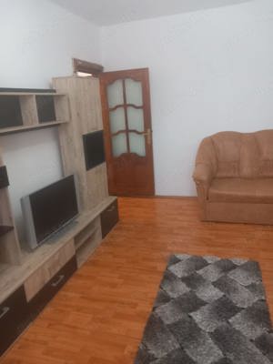 Închiriez apartament  - imagine 4