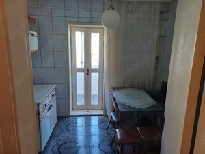 Vand Apartament 2 camere - imagine 2