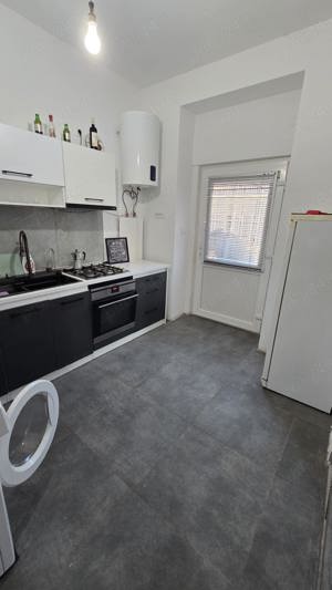 Apartament de Vânzare  2 camere, aproximativ 60 mp, complet renovat - imagine 8