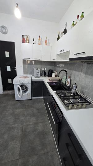 Apartament de Vânzare  2 camere, aproximativ 60 mp, complet renovat - imagine 7