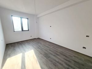 Apartament 3 camere - imagine 2