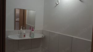 De inchiriat spatiu comercial 20mp (posibil si 30),  ultracentral in Piatra Neamt - imagine 9