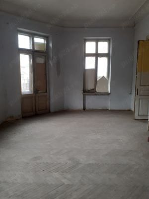 vanzare apartament 4 camere etaj 1 - imagine 8