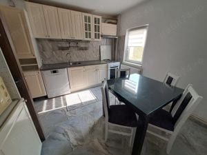 Apartament cu 3 camere, etaj 2, Soarelui