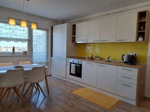 Vând apartament 3 camere zona Județean  - imagine 2