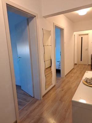 Vând apartament 3 camere zona Județean  - imagine 5